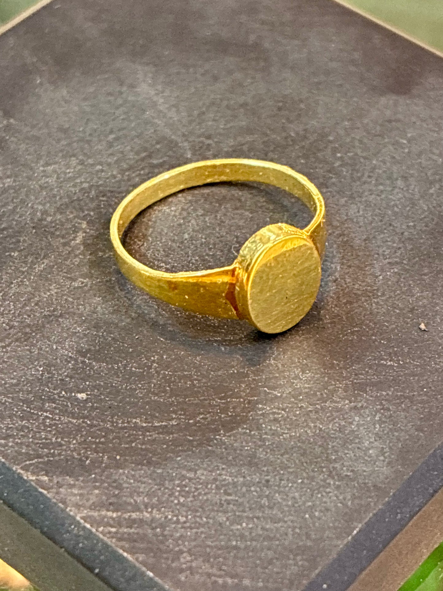 gold ring simple design